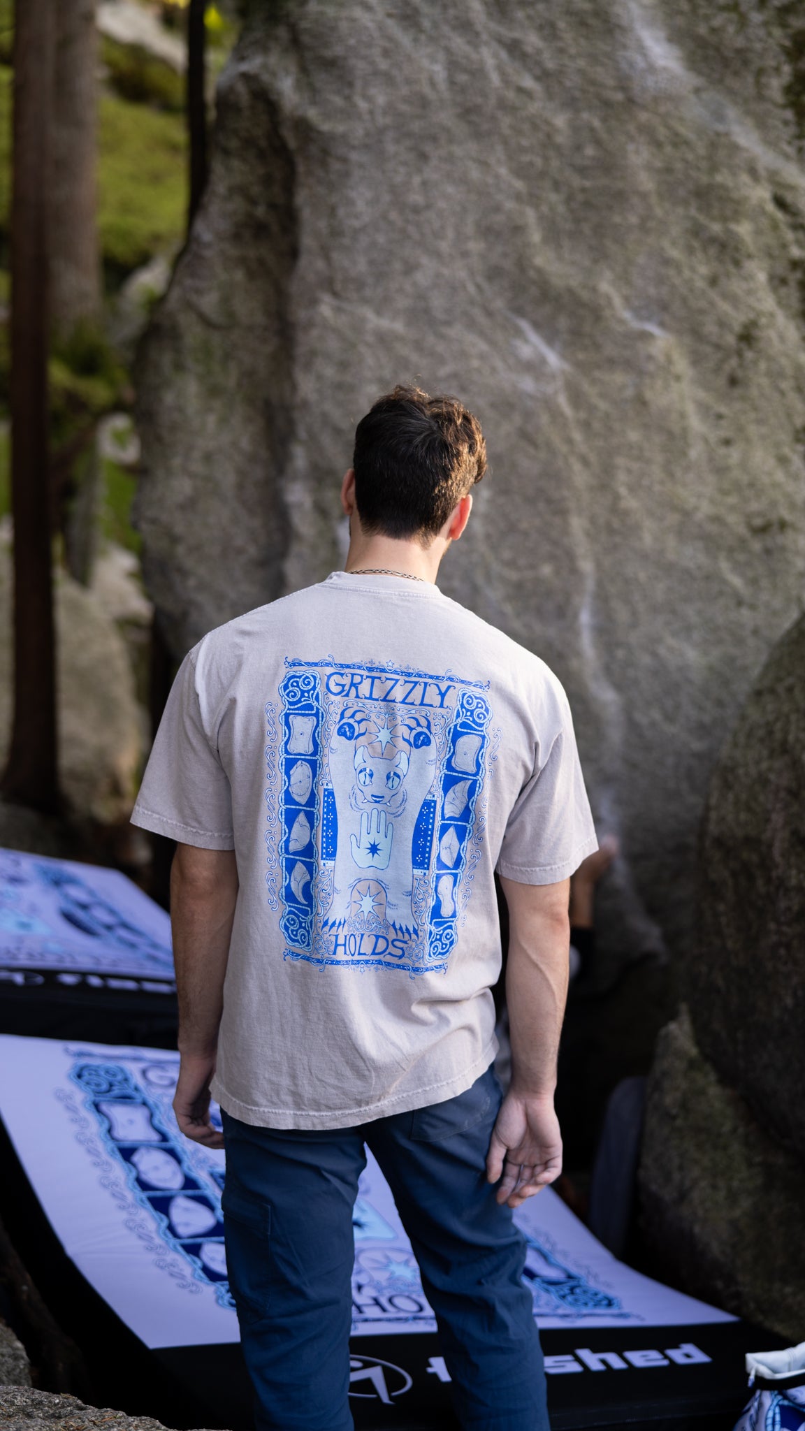 Bear Hands - T-shirt